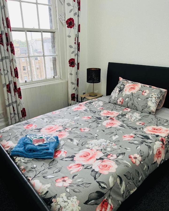 Historic Royal Mile Flat , 5Min From Waverly Railway Station Apartment เอดินบะระ ภายนอก รูปภาพ