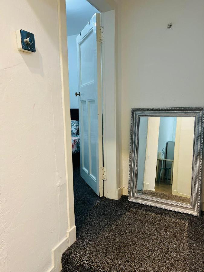Historic Royal Mile Flat , 5Min From Waverly Railway Station Apartment เอดินบะระ ภายนอก รูปภาพ